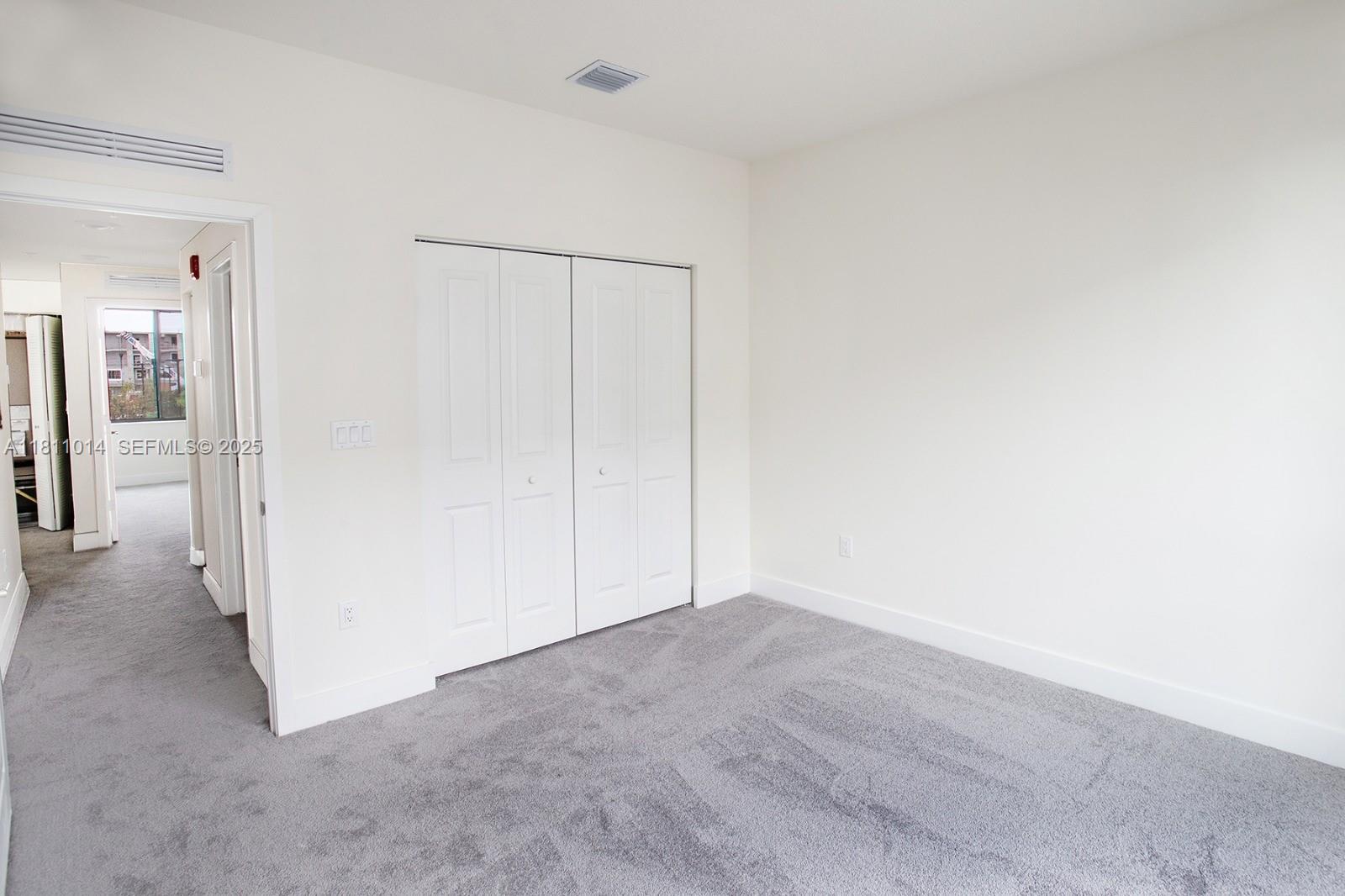 DOWNTOWN DORAL SOUTH PHAS - Residential Lease
