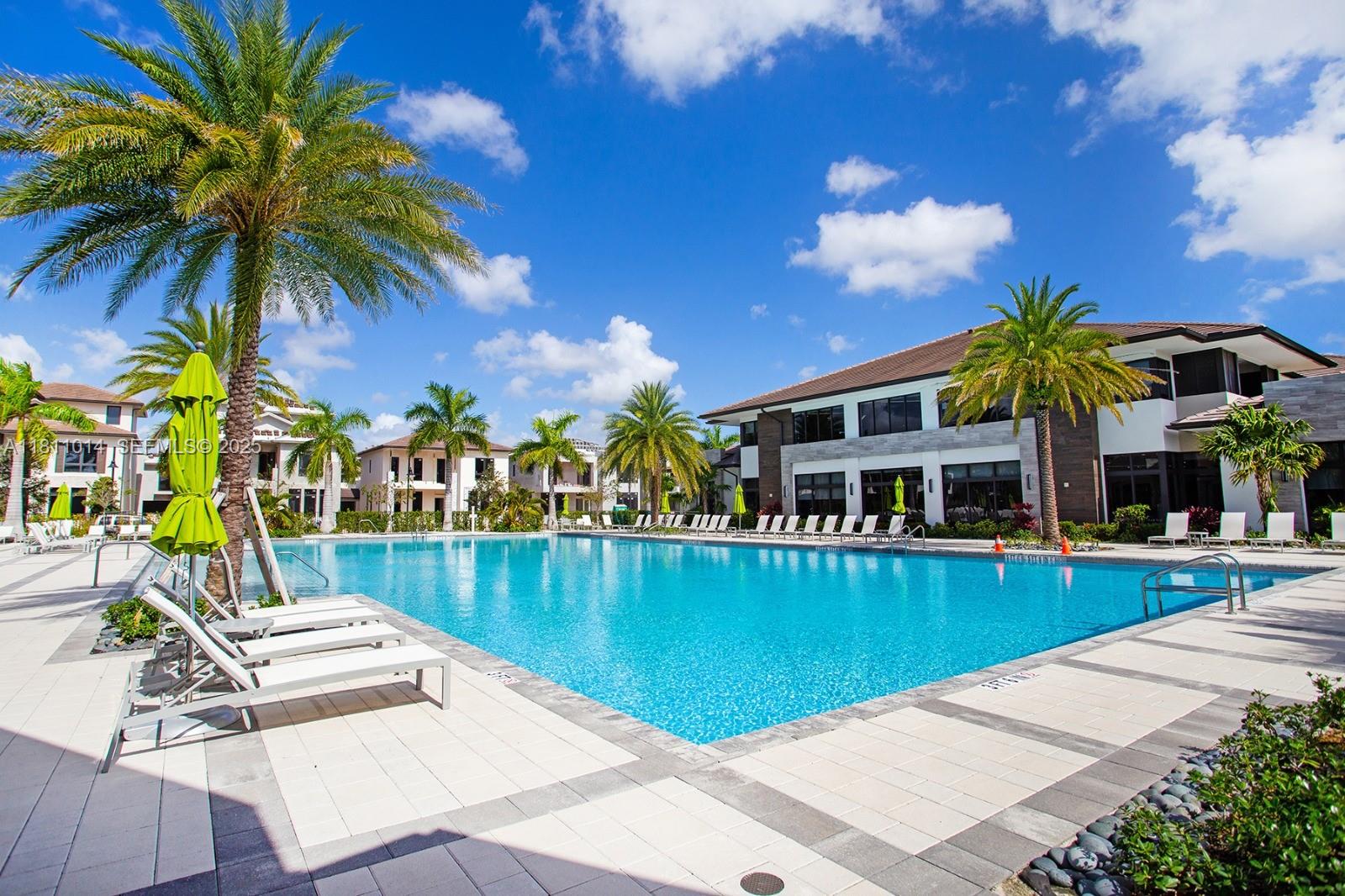DOWNTOWN DORAL SOUTH PHAS - Residential Lease