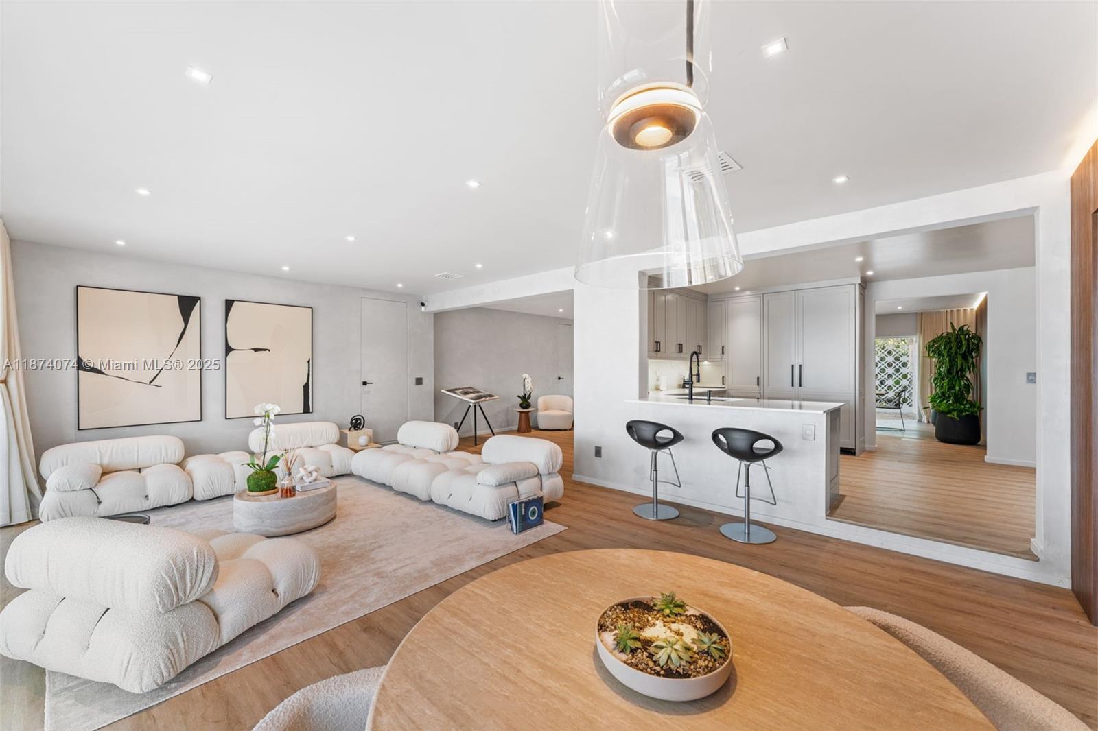 BISCAYNE ISL - Residential