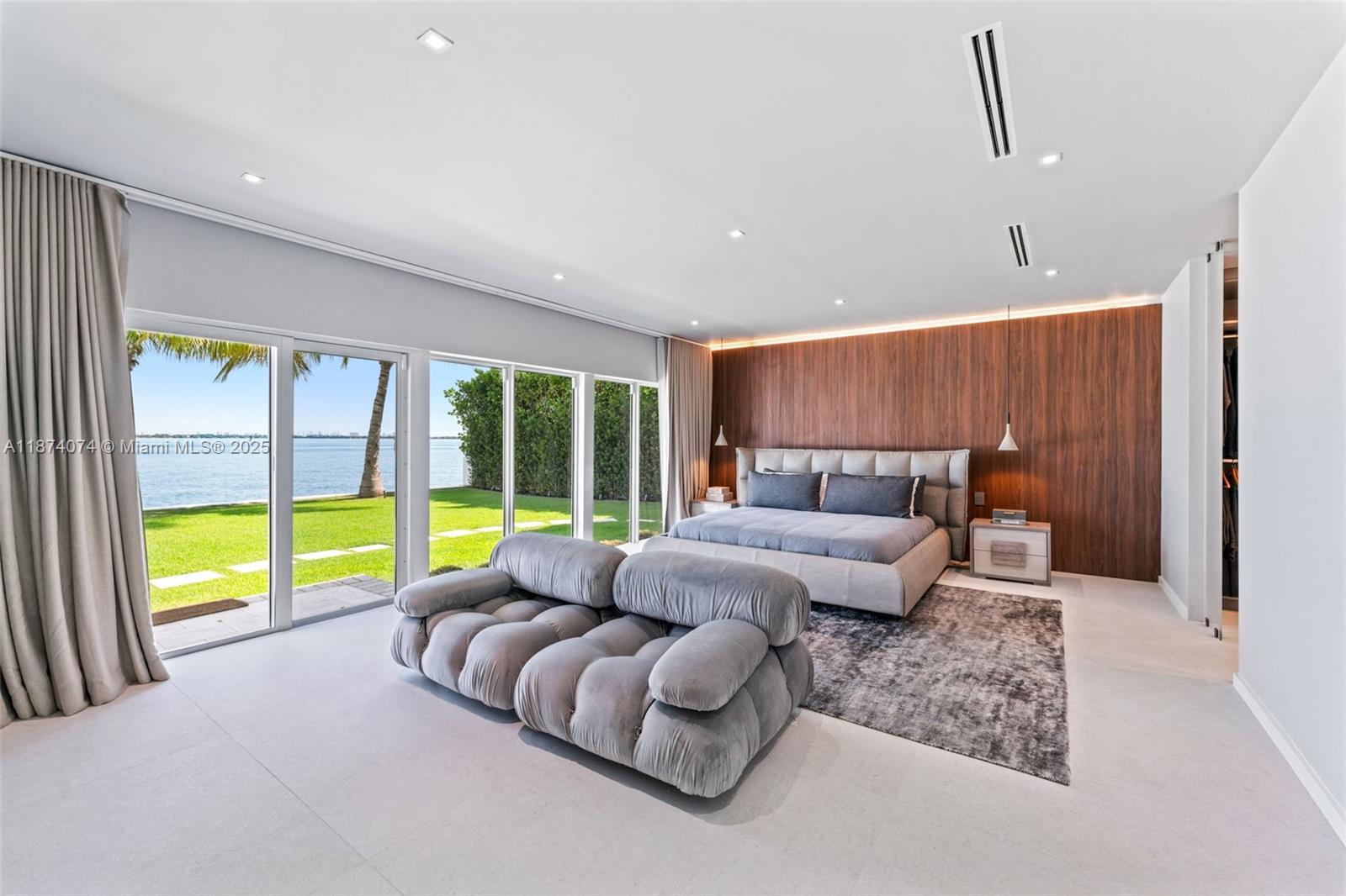 BISCAYNE ISL - Residential