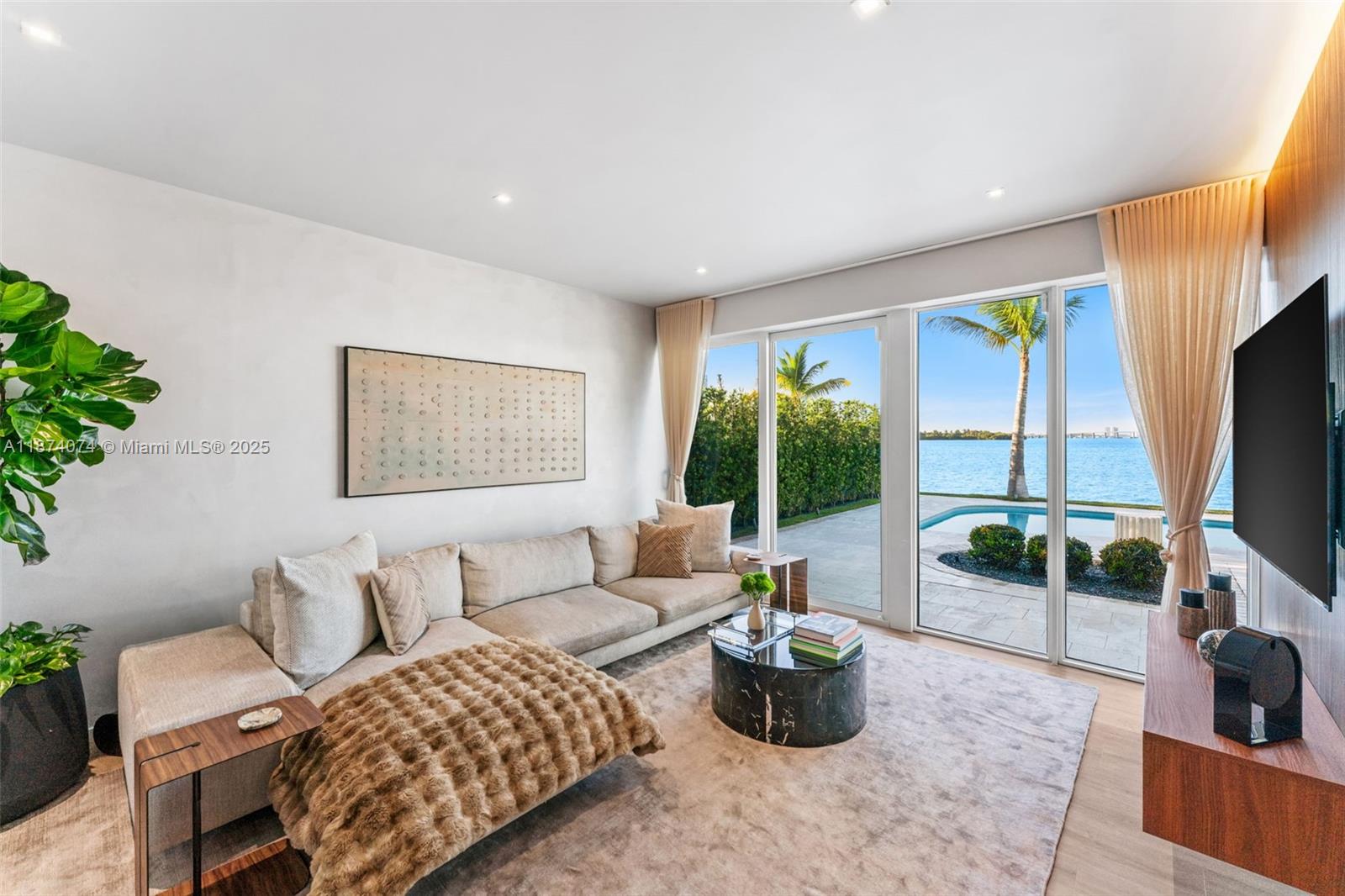 BISCAYNE ISL - Residential