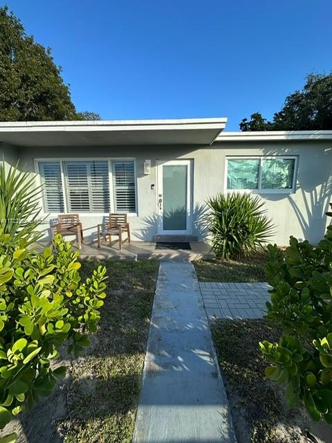 421 Nw 67th St 421, Miami, Broward County, Florida - 4 Bedrooms  
2 Bathrooms - 