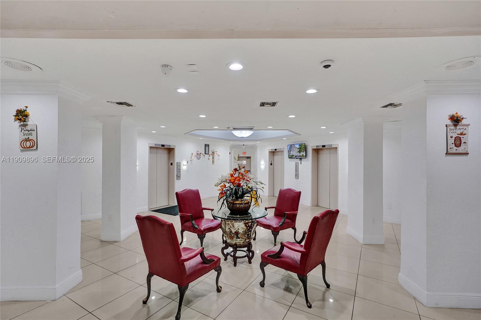 WILSHIRE CONDO - Residential