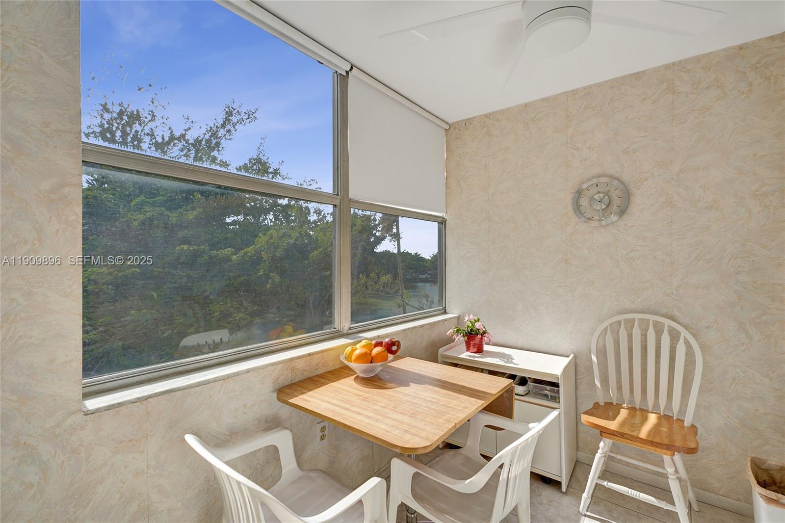 WILSHIRE CONDO - Residential