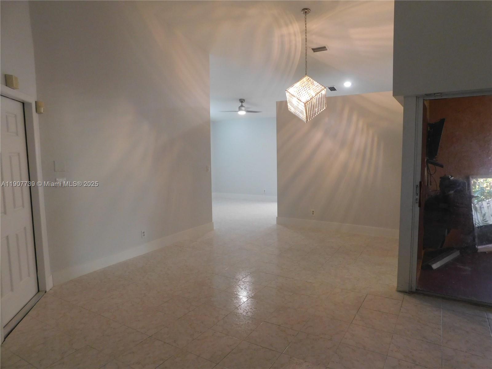 RIVER RUN GARDEN HOMES - Residential Lease