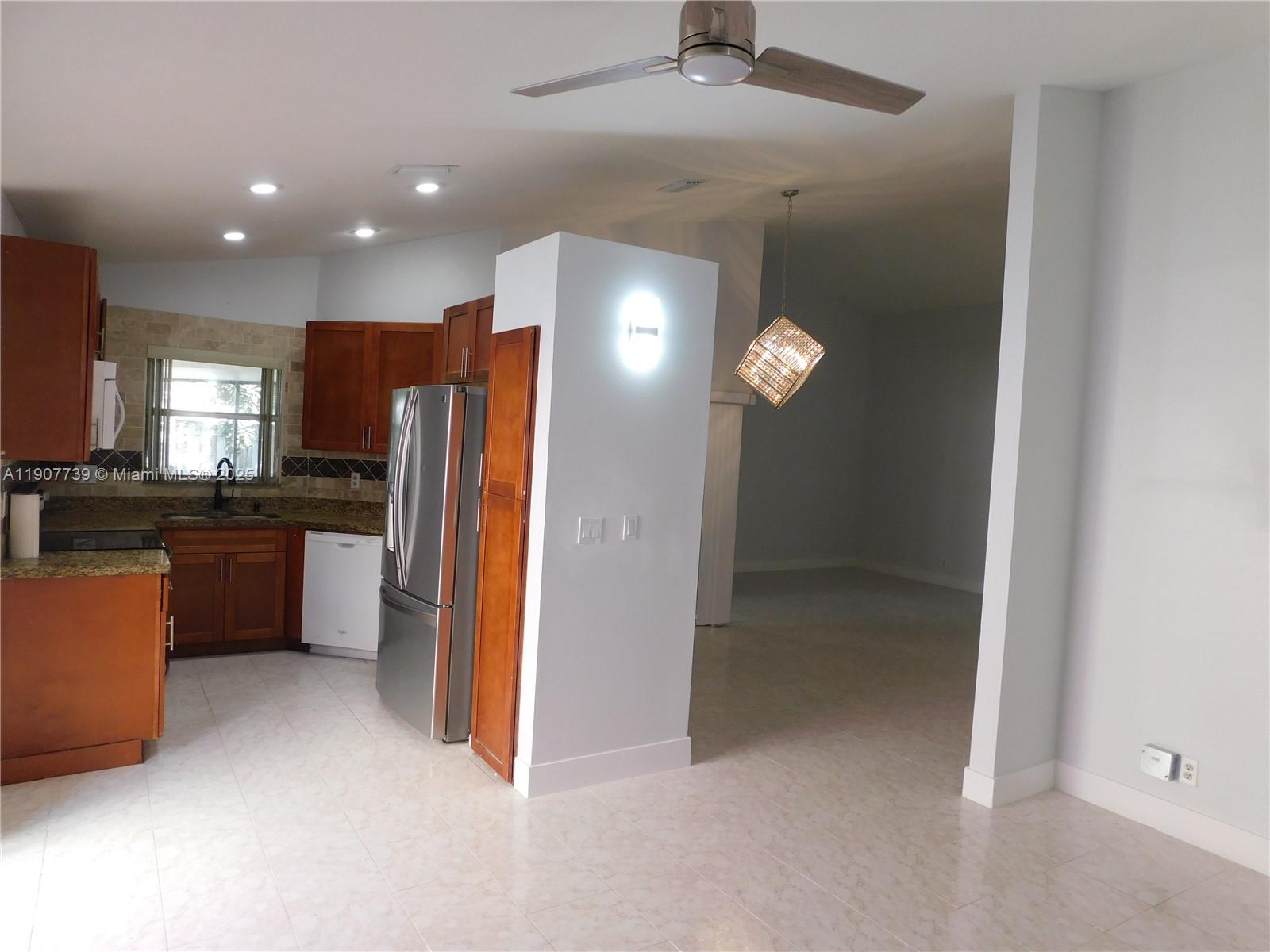 RIVER RUN GARDEN HOMES - Residential Lease