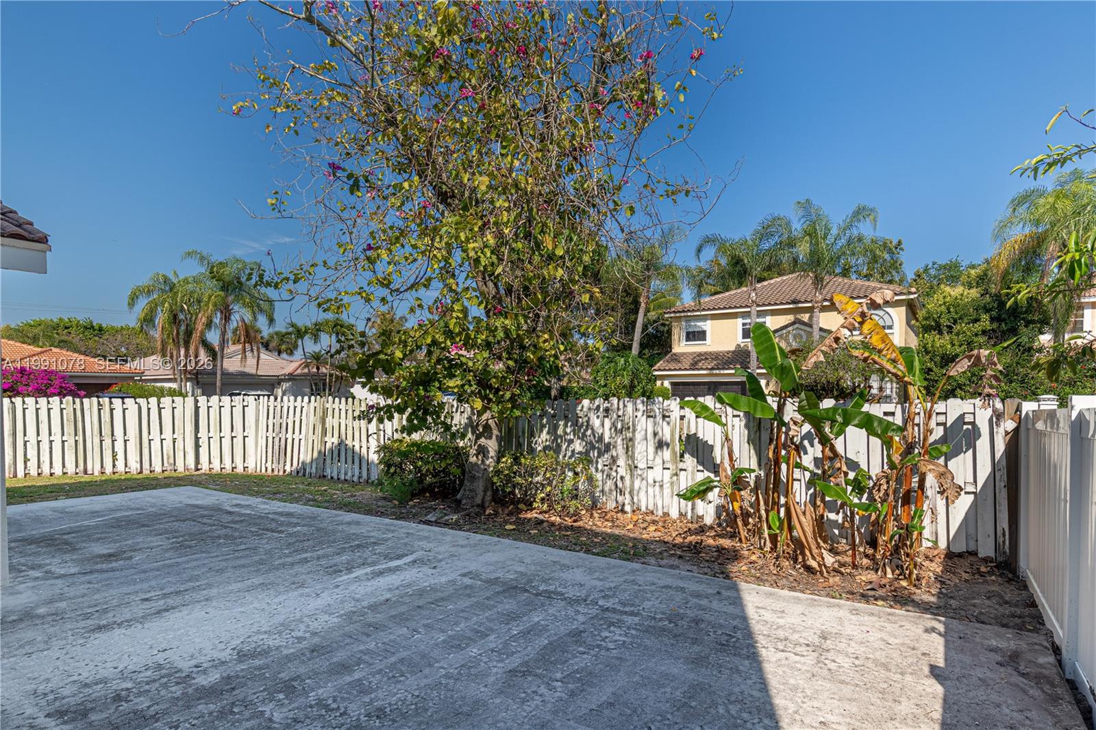 LAKE CHARLESTON TR H - Residential