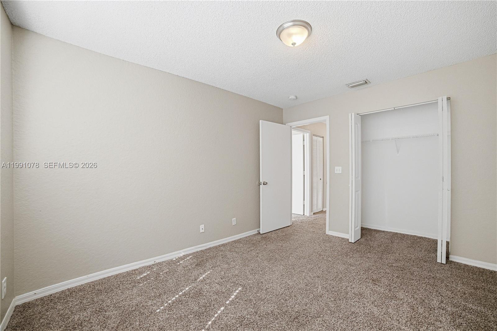 LAKE CHARLESTON TR H - Residential