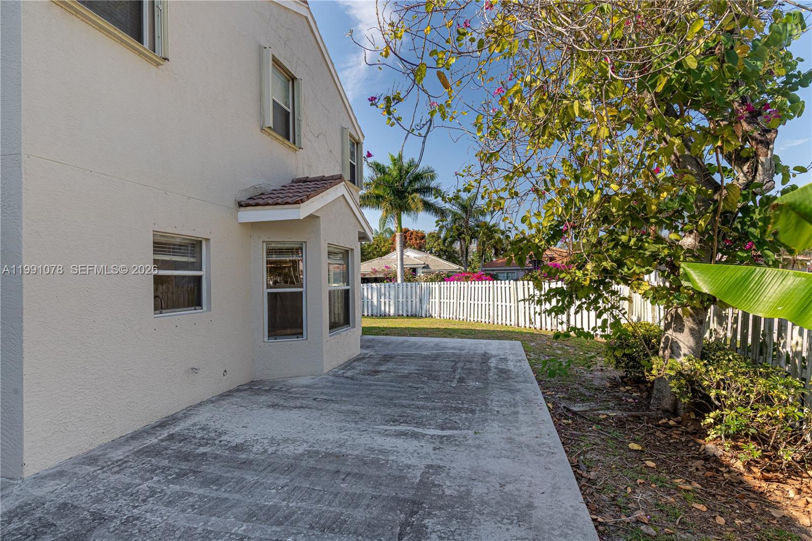 LAKE CHARLESTON TR H - Residential