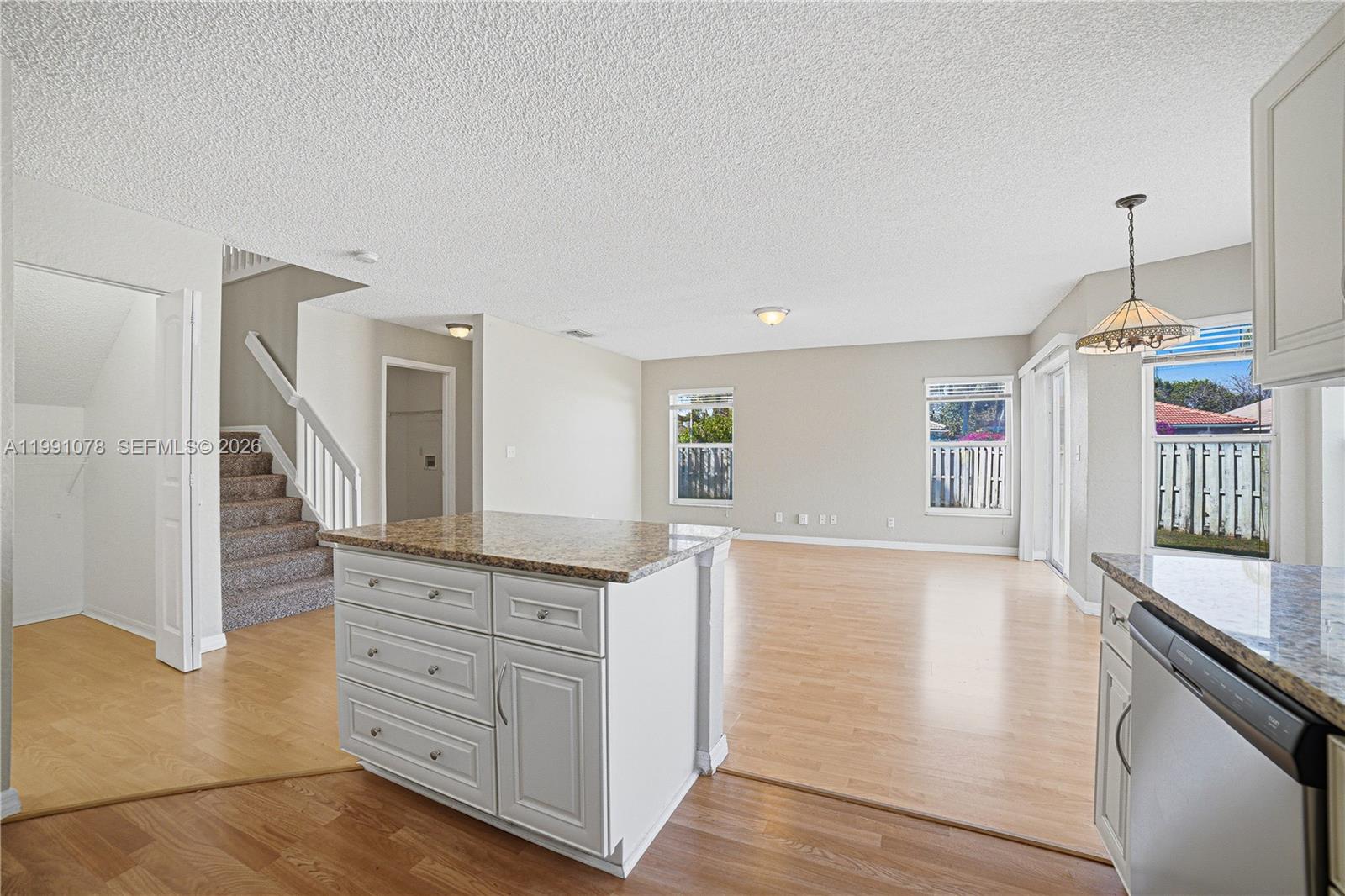 LAKE CHARLESTON TR H - Residential