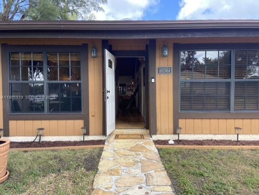 Photo of 10361 Juniper Ct #10361, Pembroke Pines, FL 33026 (MLS # A11995939)