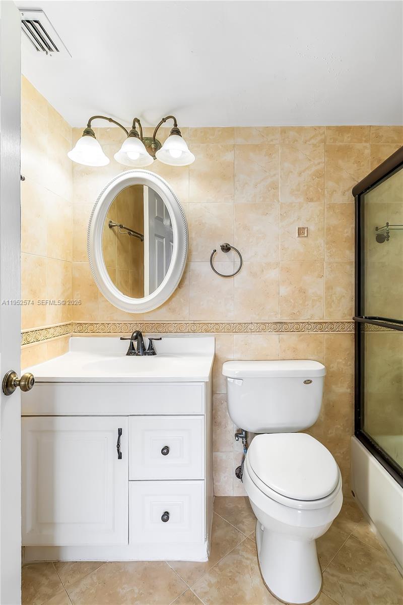 CRESTVIEW TOWERS CONDO - Residential Lease