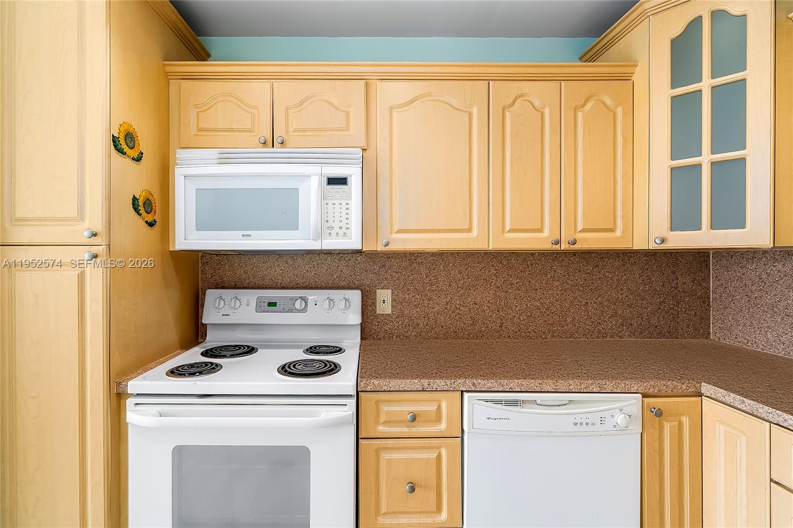 CRESTVIEW TOWERS CONDO - Residential Lease