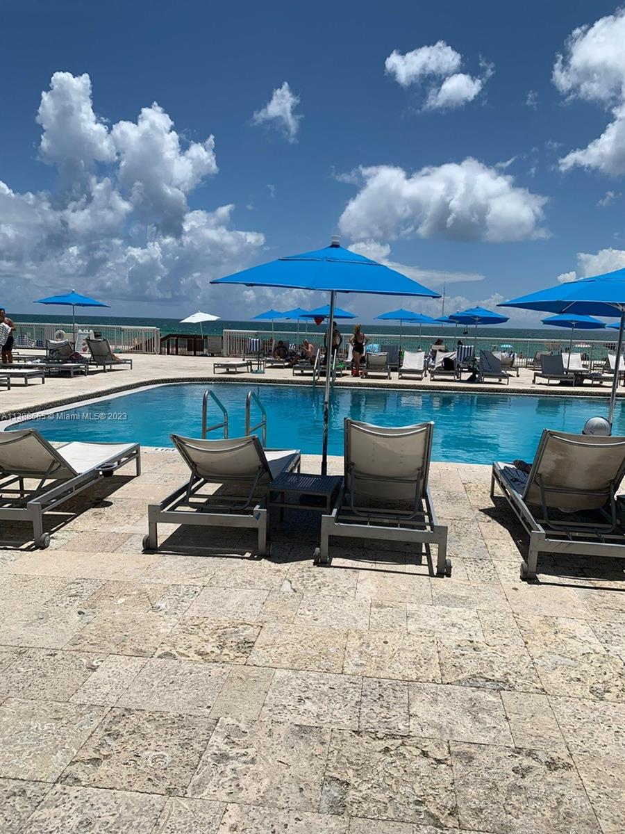 THE AVENTURA BEACH CLUB C - Residential