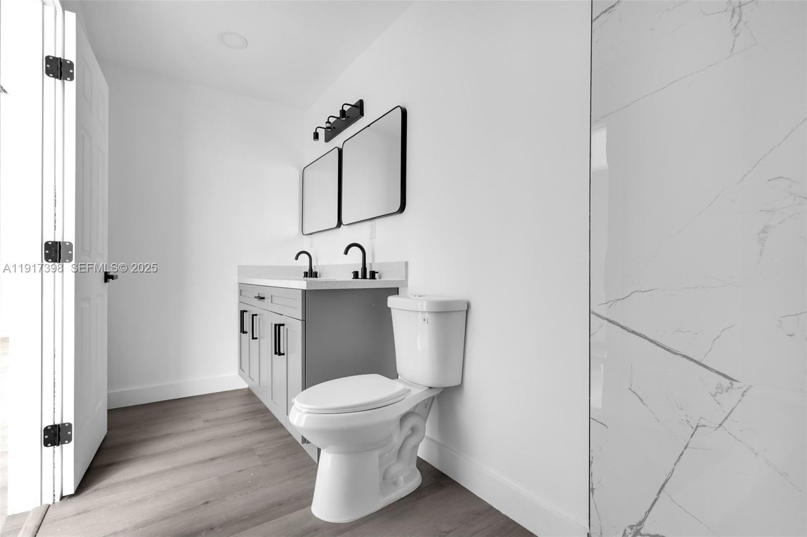 SUNRISE GOLF VILLAGE NORT - Residential