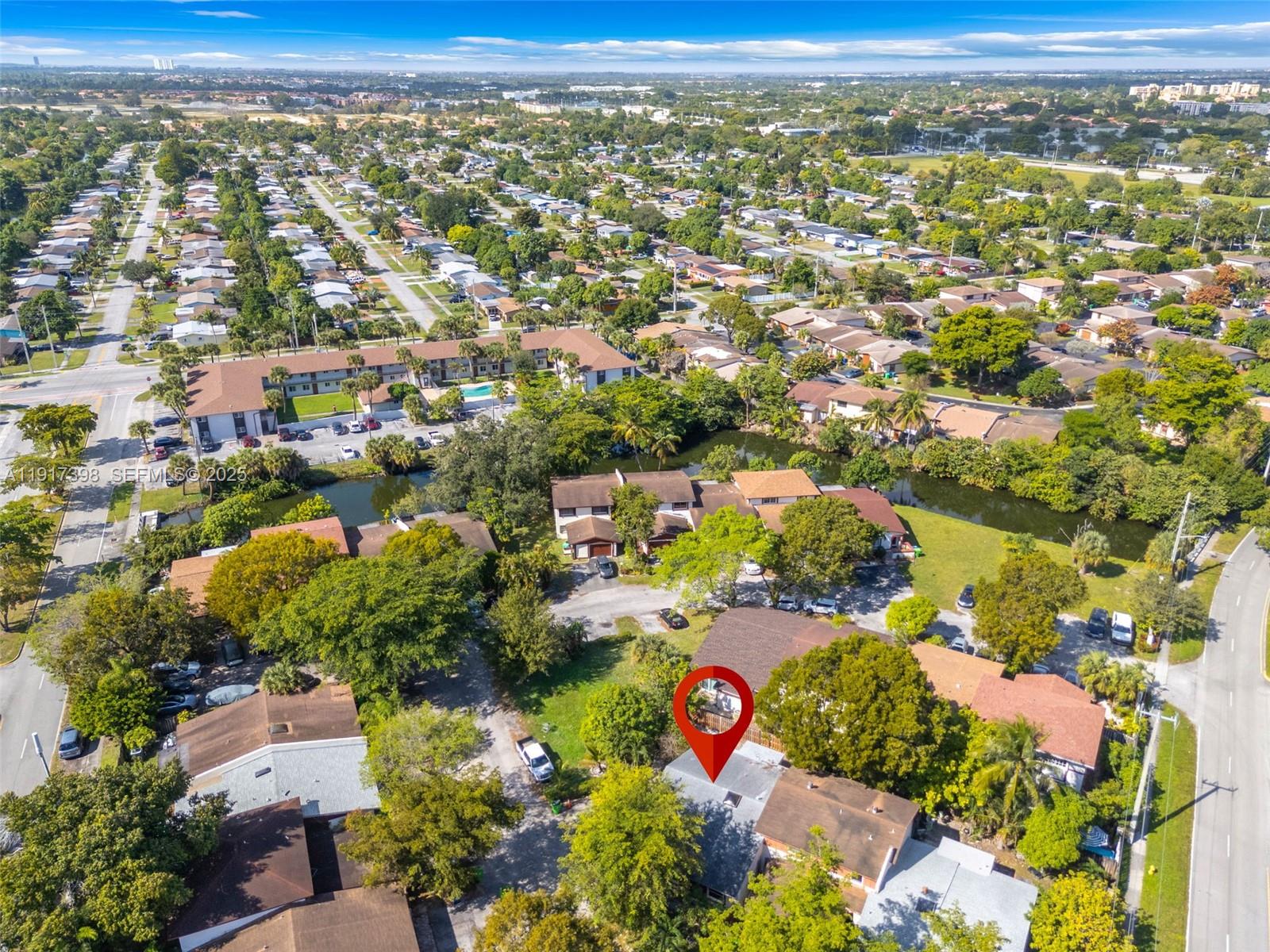 SUNRISE GOLF VILLAGE NORT - Residential