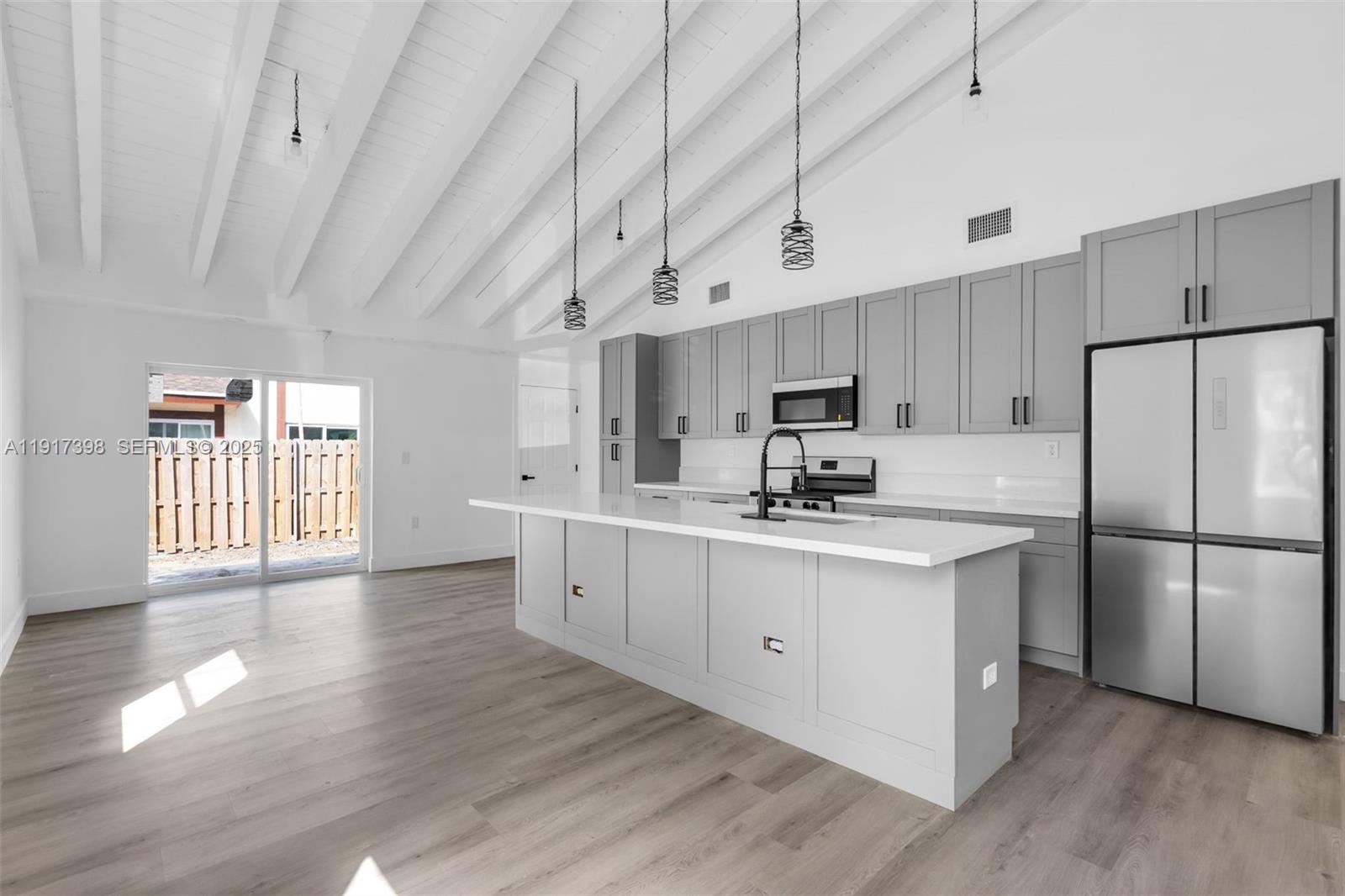 SUNRISE GOLF VILLAGE NORT - Residential