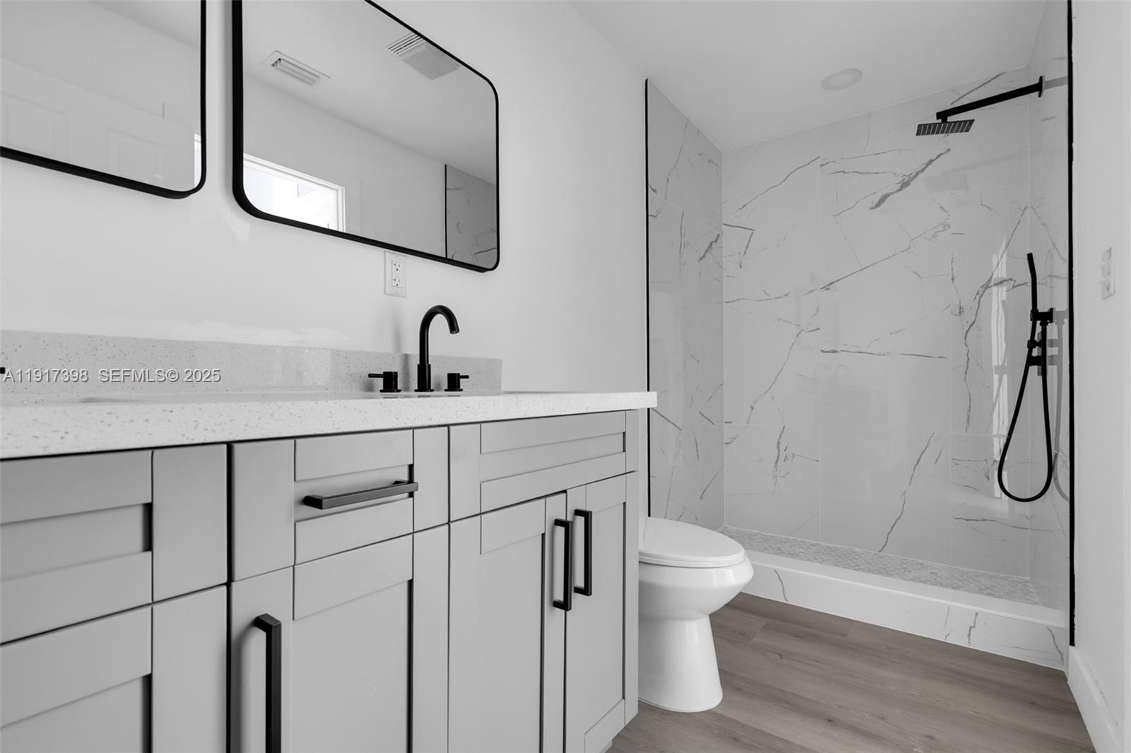 SUNRISE GOLF VILLAGE NORT - Residential