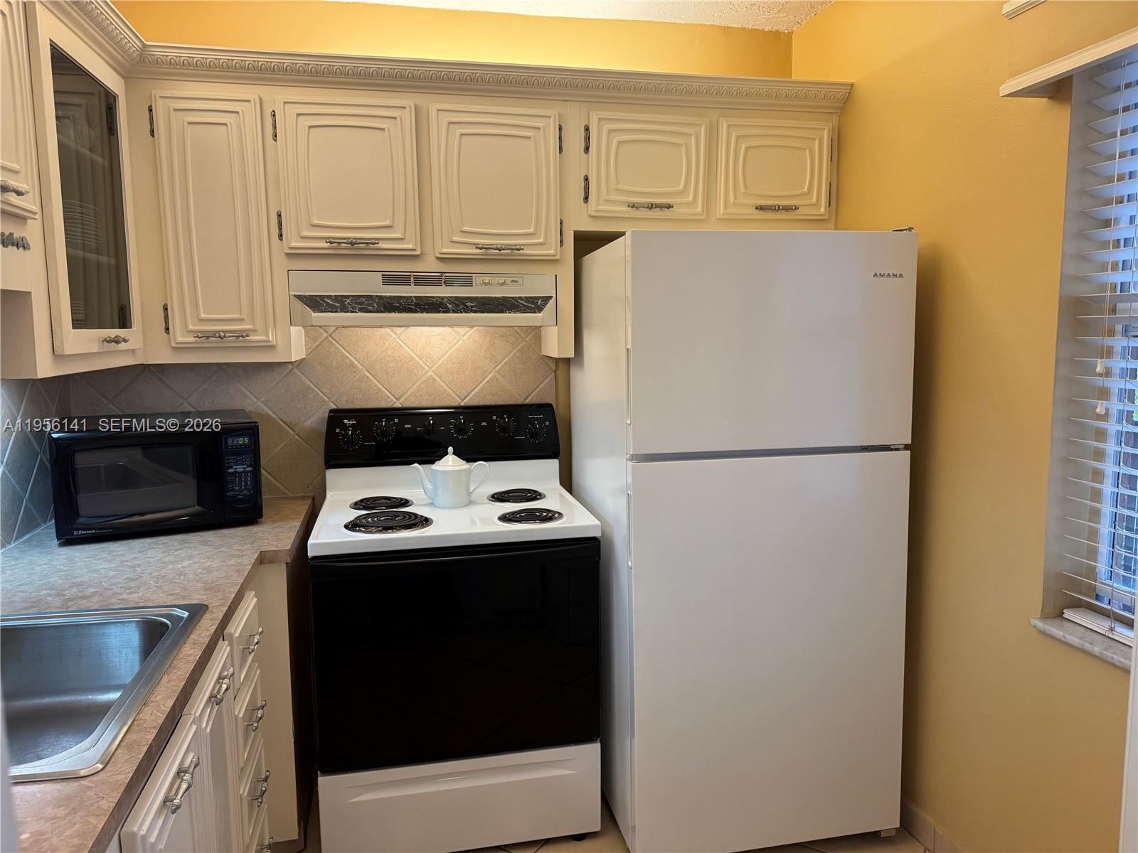 SOMERSET NO SIX CONDO - Residential