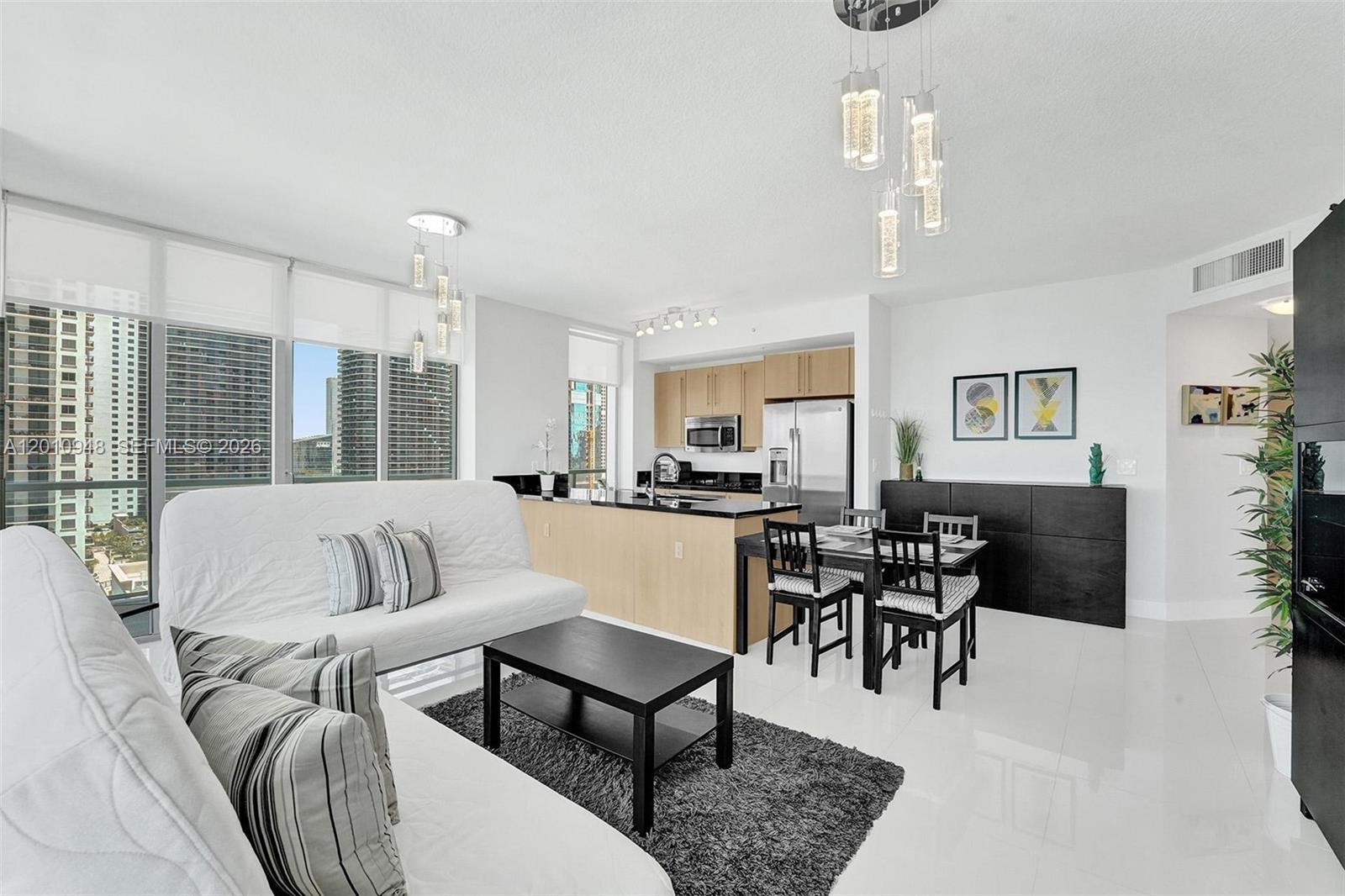 1111 SW 1st Ave 2325-N