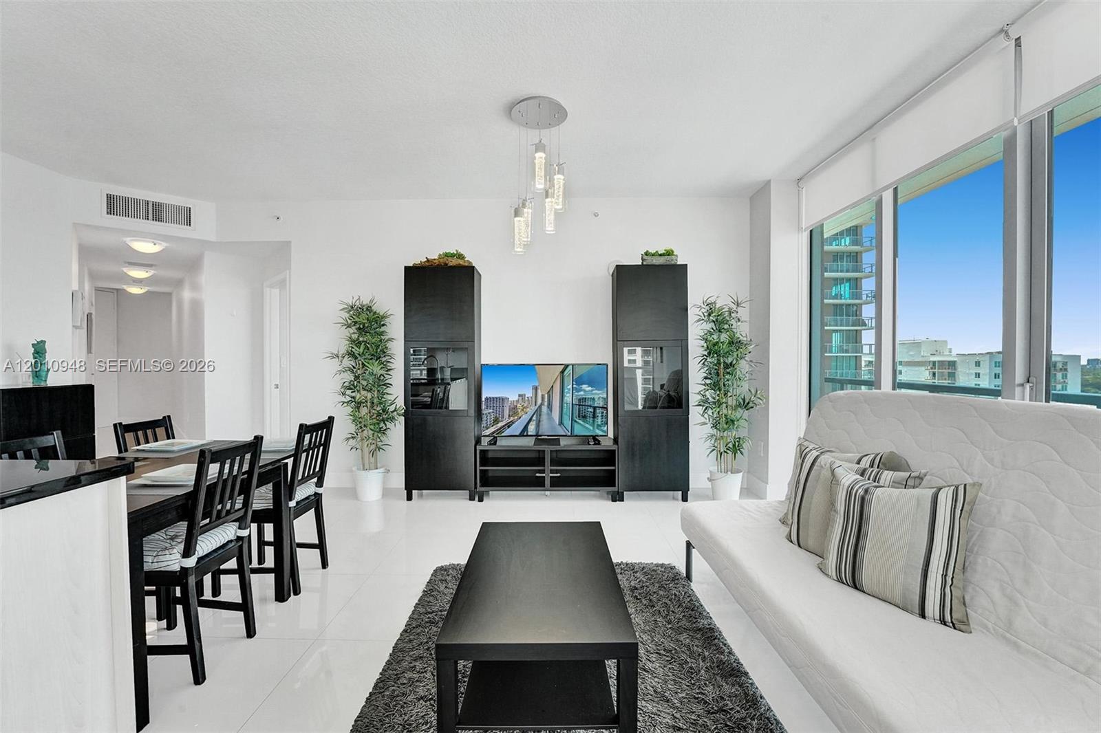 1111 SW 1st Ave 2325-N