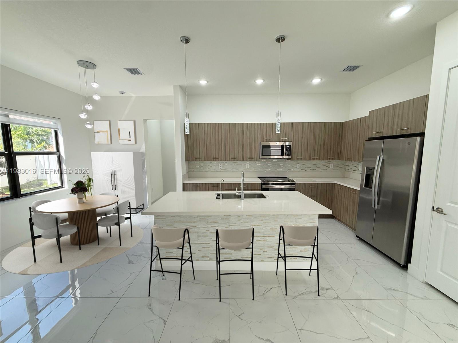 MARBELLA - Residential Lease