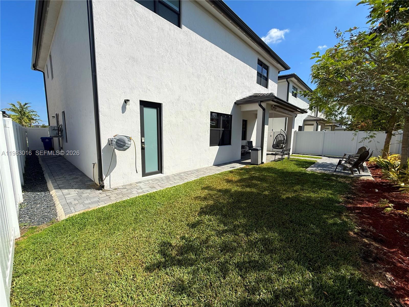 MARBELLA - Residential Lease