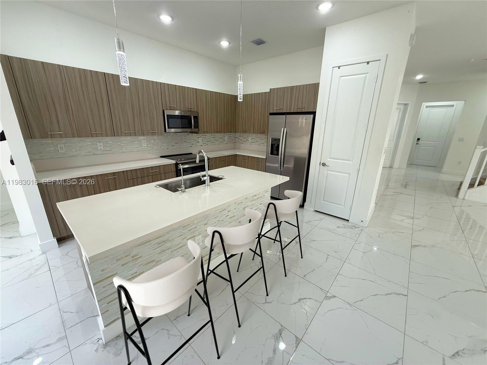 MARBELLA - Residential Lease