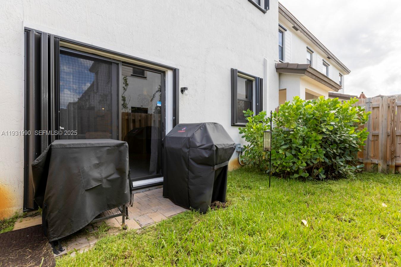 SUNSET PINES - Residential Lease