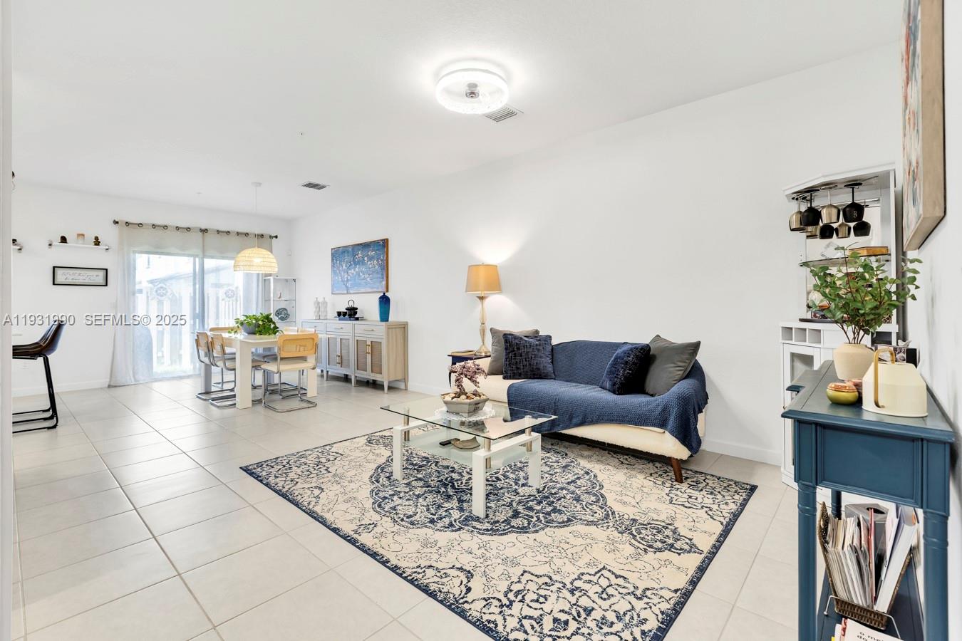 SUNSET PINES - Residential Lease