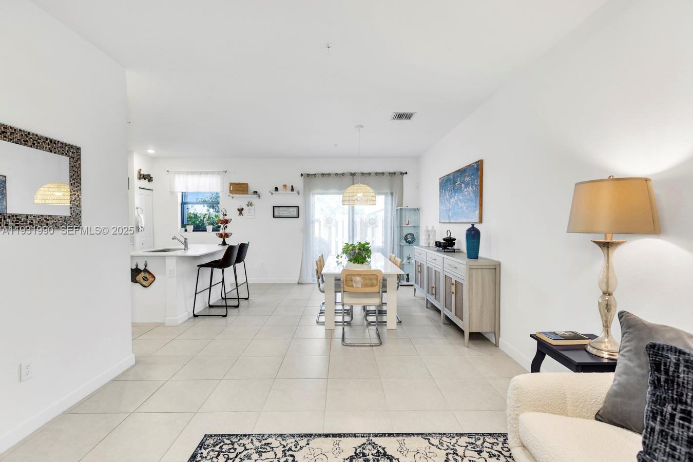 SUNSET PINES - Residential Lease