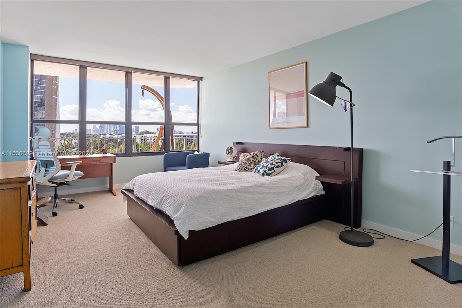 THE PALM BAY YACHT CLUB C - Residential