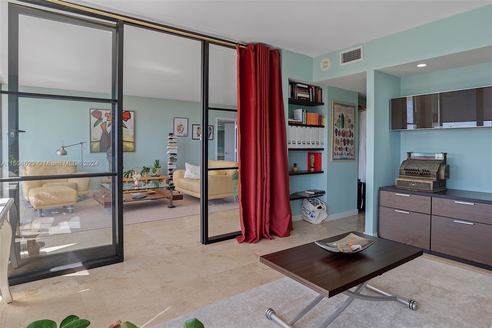 THE PALM BAY YACHT CLUB C - Residential
