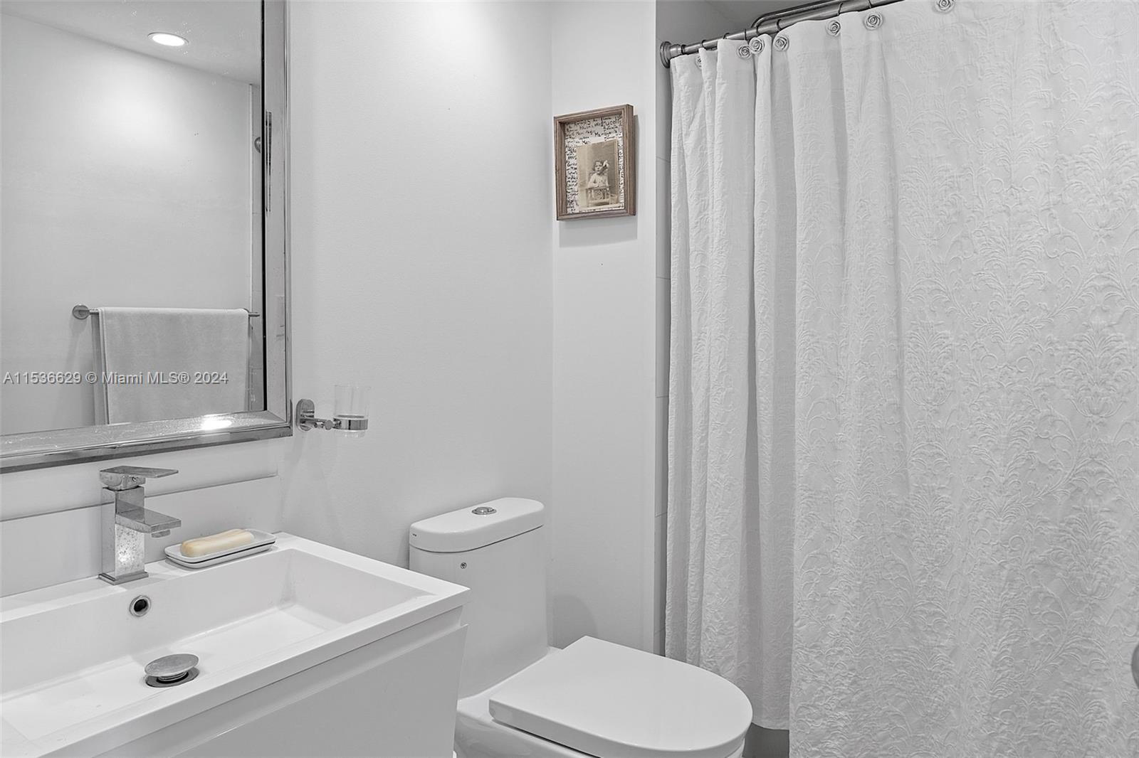 THE PALM BAY YACHT CLUB C - Residential