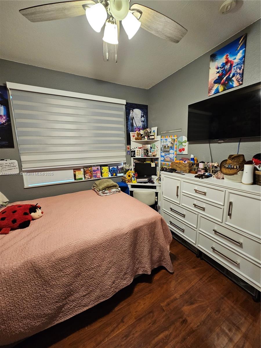 THE SHORES CONDO NO 2 - Residential