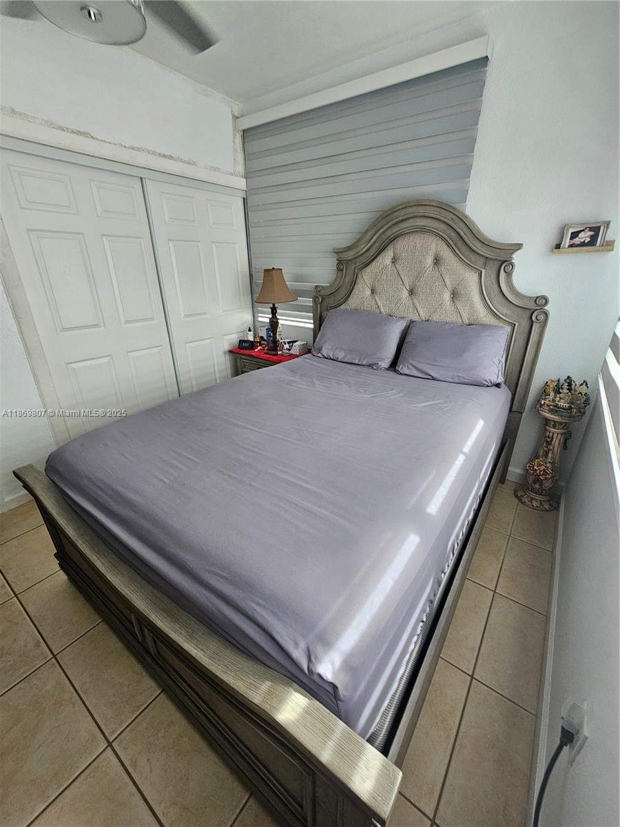 THE SHORES CONDO NO 2 - Residential