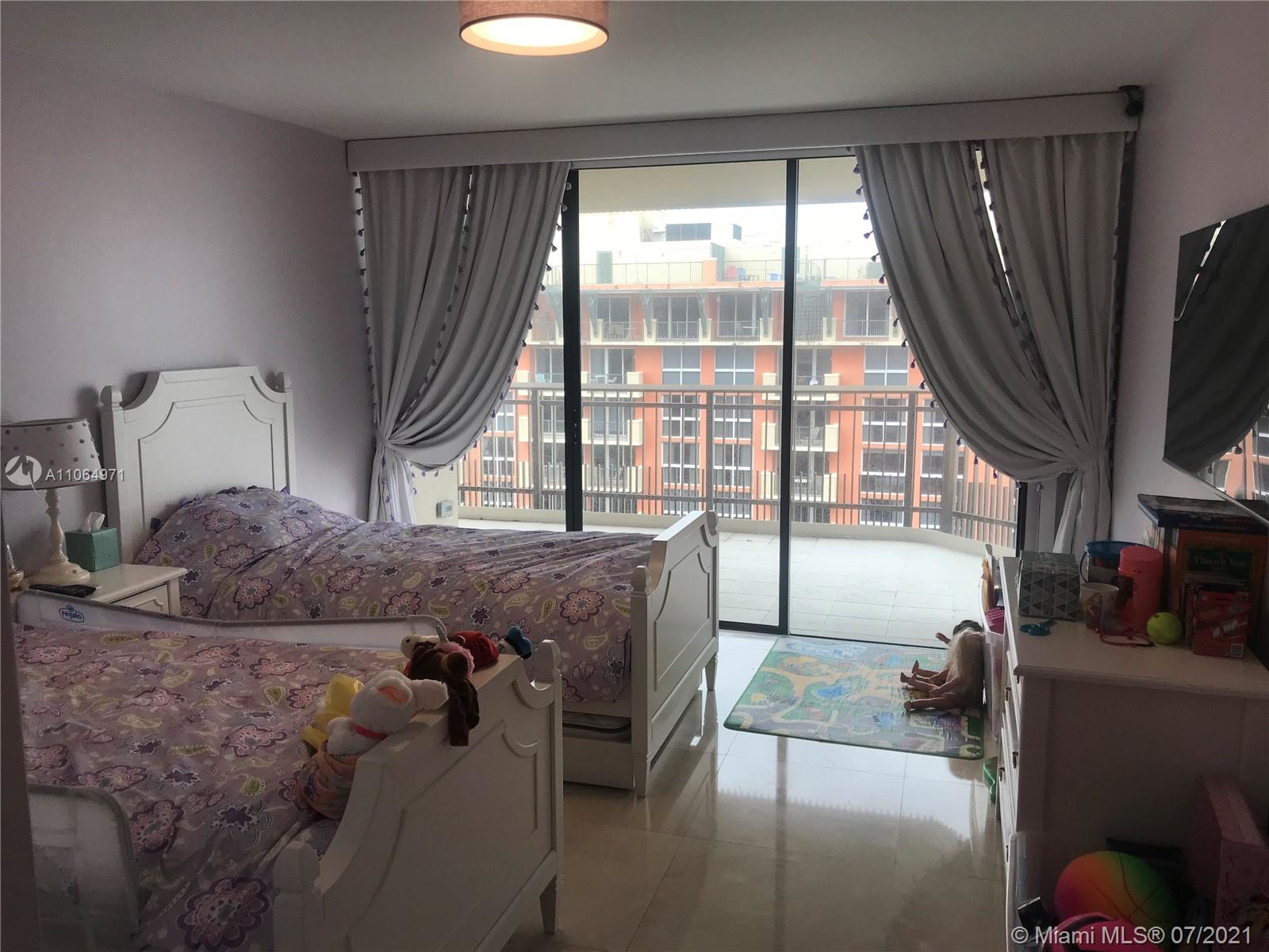 YACHT HARBOUR CONDO - Residential Lease