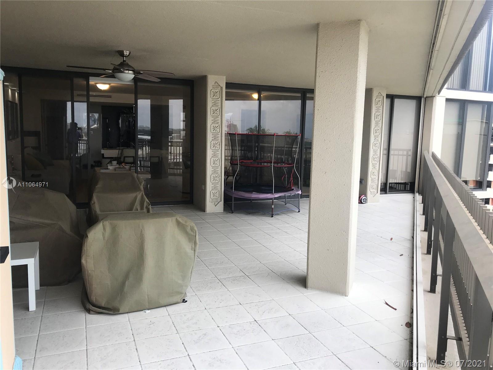 YACHT HARBOUR CONDO - Residential Lease