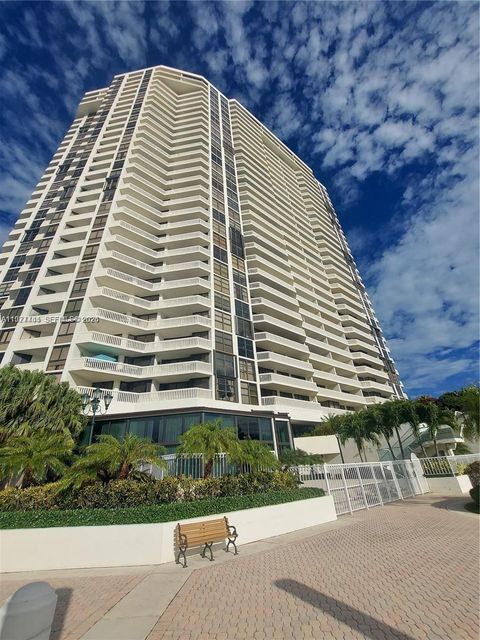 Photo of 1000 W Island Blvd #508, Aventura, FL 33160 (MLS # A11977444)