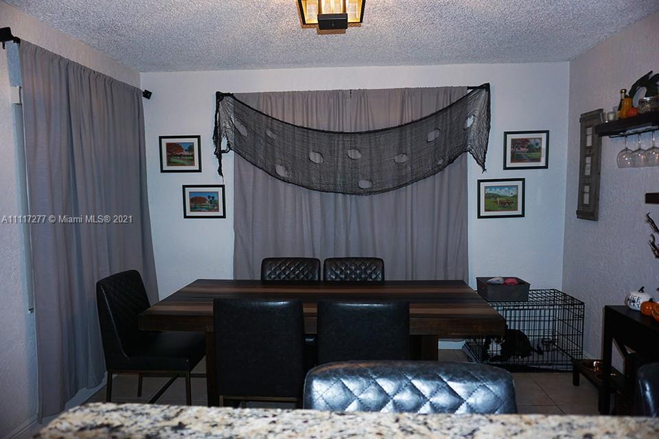 KENLAND COURT - Residential