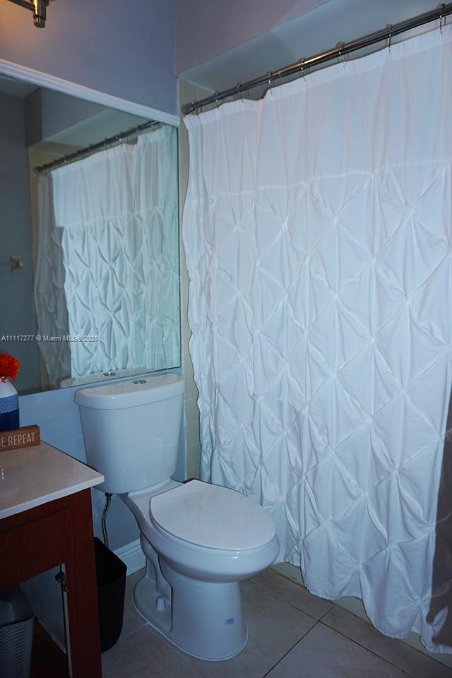 KENLAND COURT - Residential