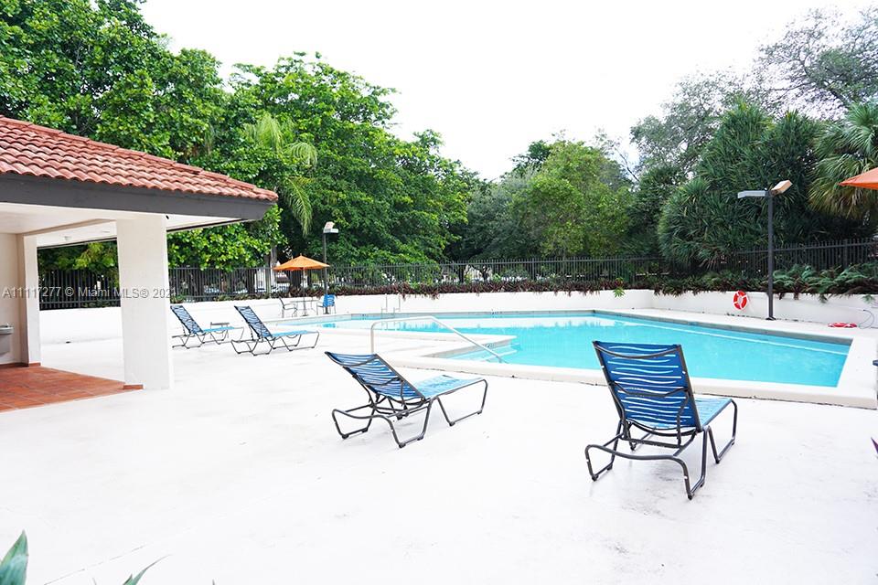 KENLAND COURT - Residential