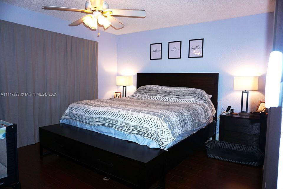 KENLAND COURT - Residential