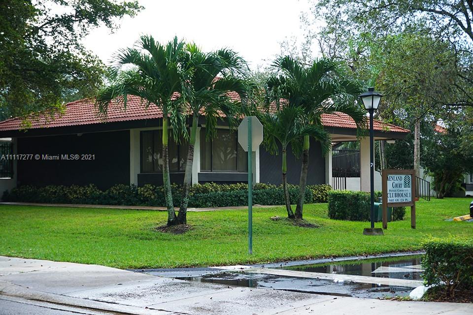 KENLAND COURT - Residential