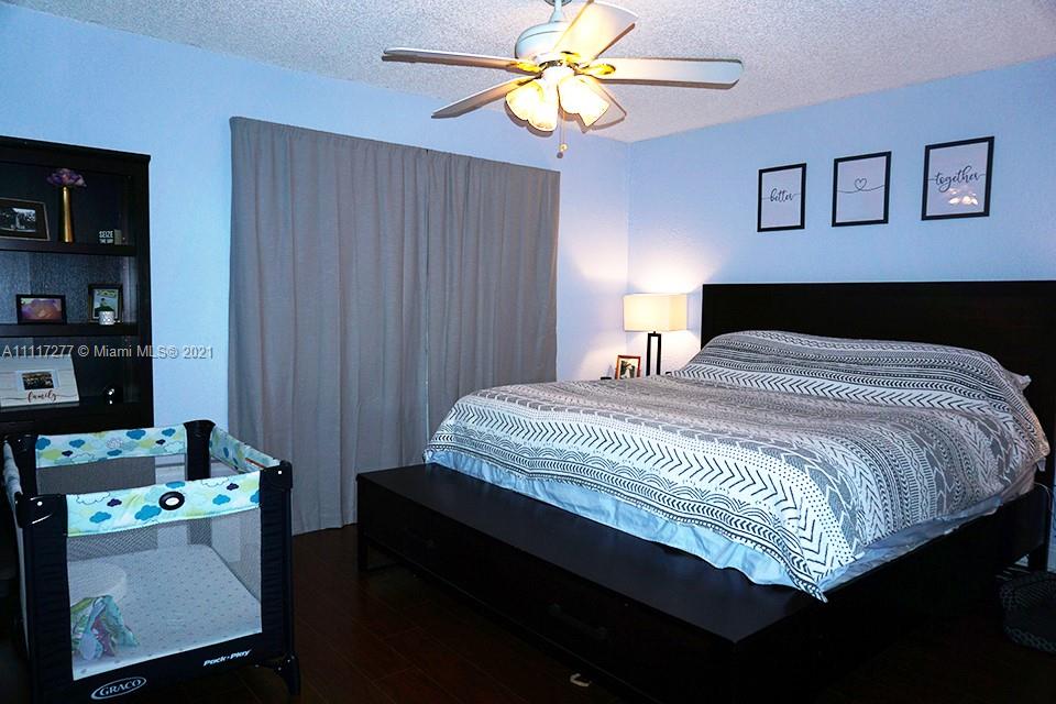 KENLAND COURT - Residential