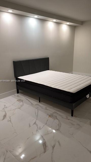 TURNBERRY ISLE CONDO - Residential Lease