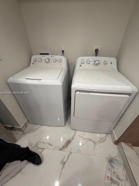 TURNBERRY ISLE CONDO - Residential Lease