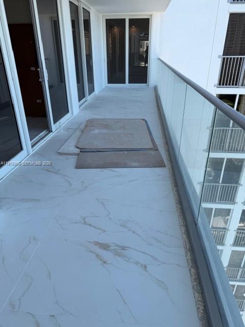 TURNBERRY ISLE CONDO - Residential Lease