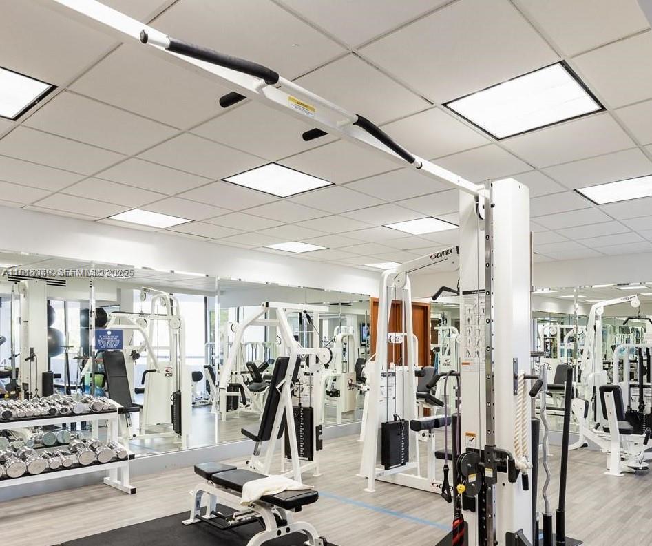 TURNBERRY ISLE CONDO - Residential Lease