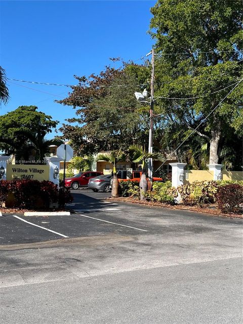2607 NE 8th Ave 22 Wilton Manors FL 33334